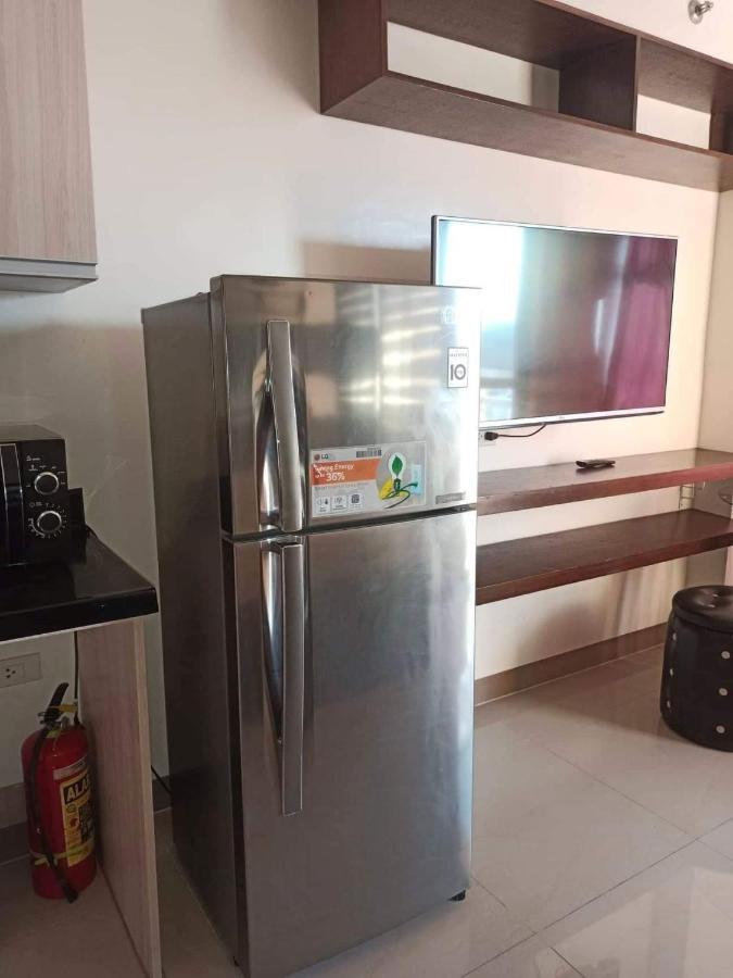 Mabolo Garden Flat A6 With Free Rooftop Pool Cebú Exterior foto