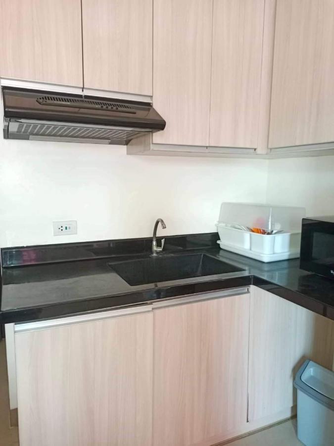 Mabolo Garden Flat A6 With Free Rooftop Pool Cebú Exterior foto