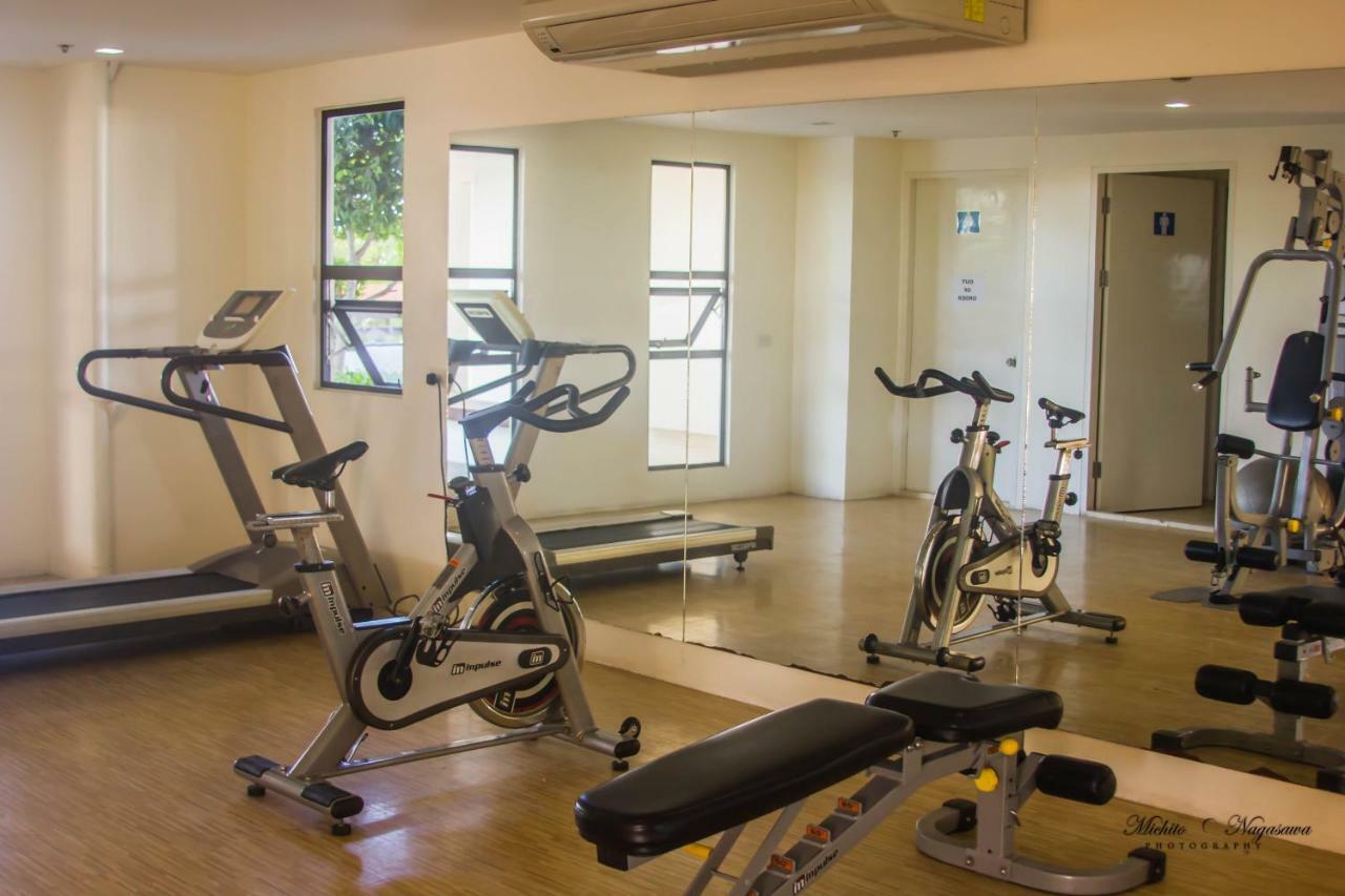 Mabolo Garden Flat A6 With Free Rooftop Pool Cebú Exterior foto