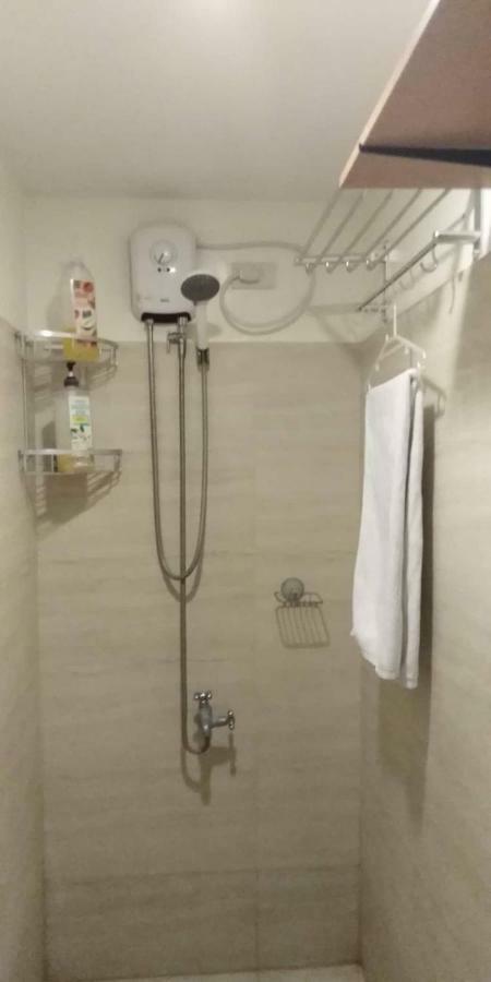 Mabolo Garden Flat A6 With Free Rooftop Pool Cebú Exterior foto
